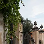 Maddalena\'S Quiet Retreat Near Villa Ada