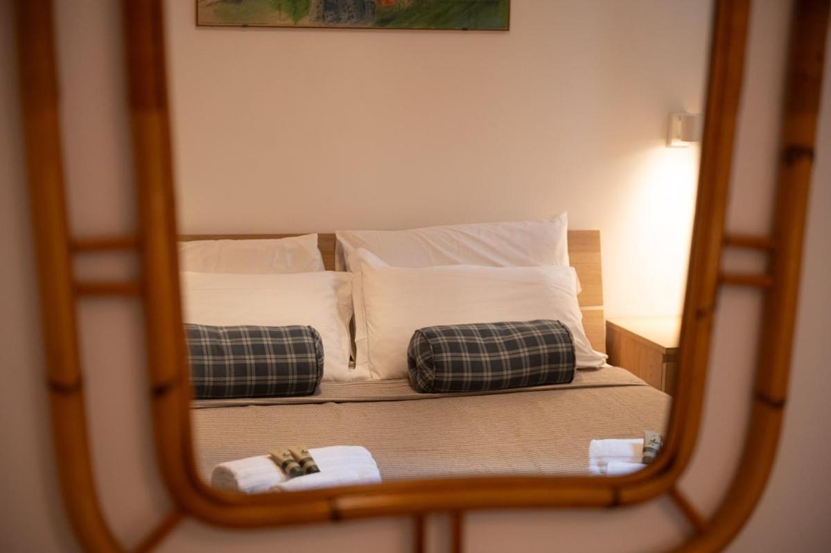 Maddalena's Quiet Retreat Near Ada Apartment *
